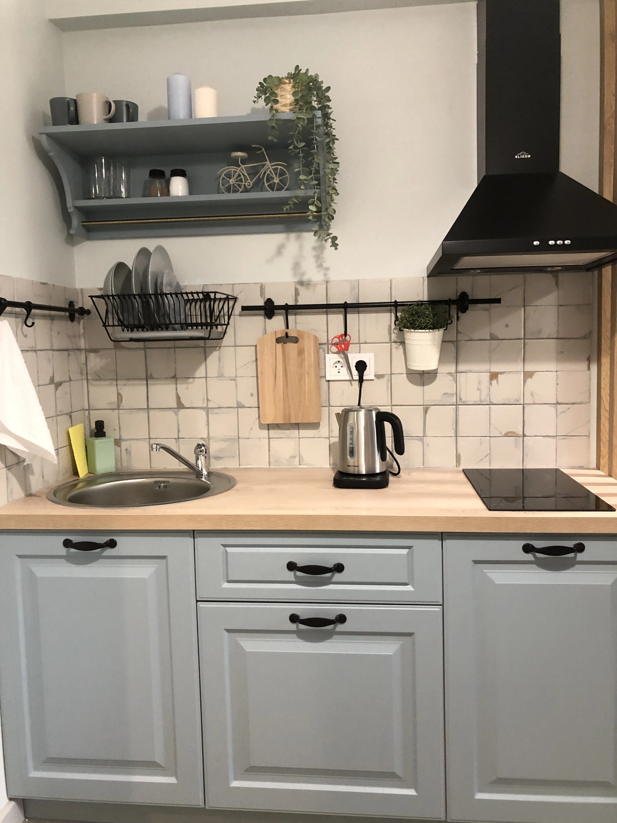 Апартаменты Теорема 1