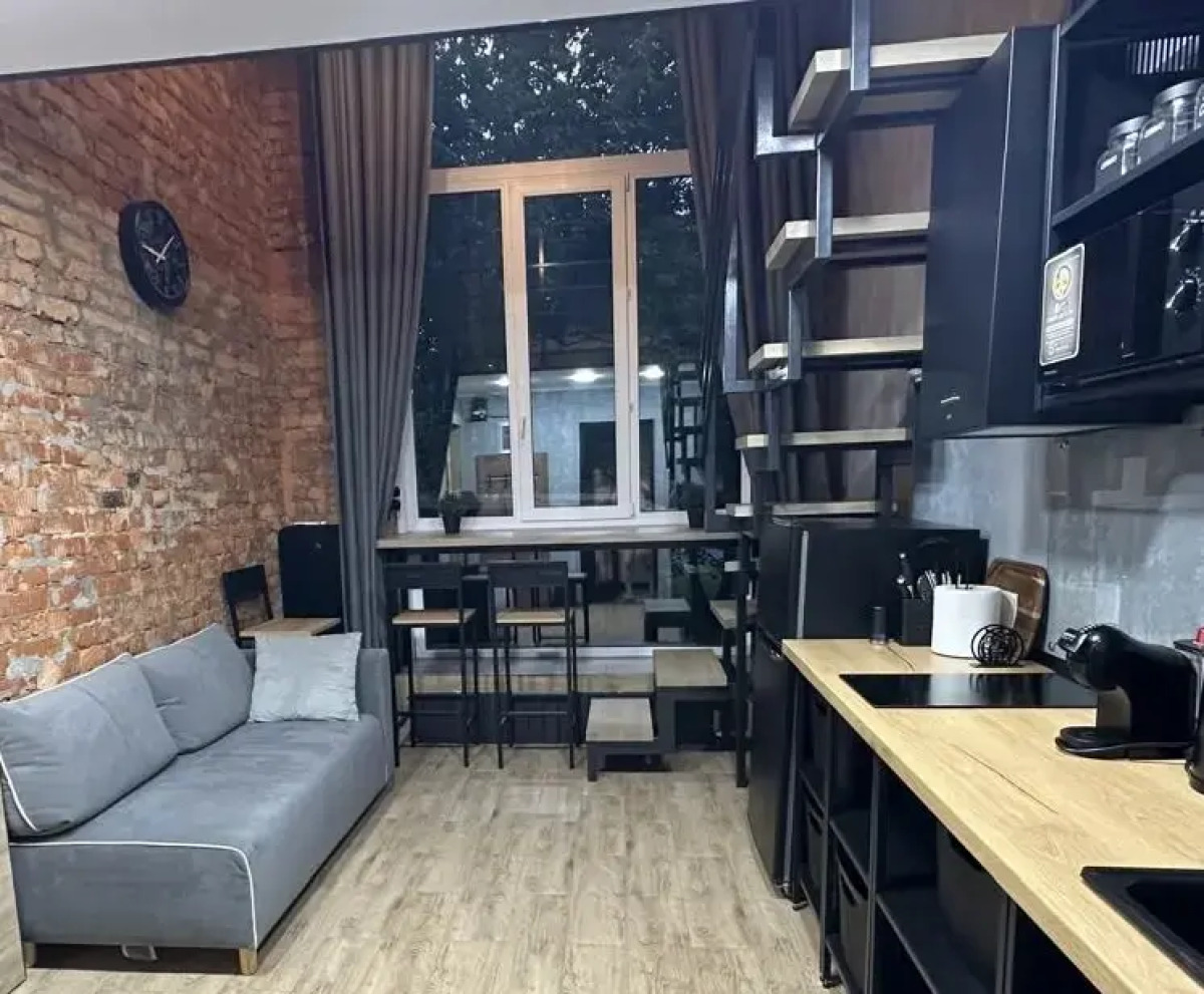 Апартаменты Двухуровневая студия с двумя санузлами в парке