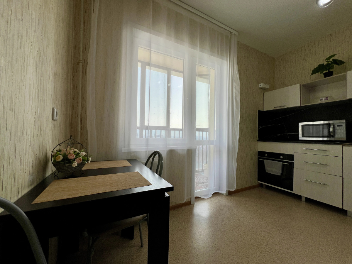 Апартаменты 1-ком Поповича 18-117 Сахалин центр КакДома