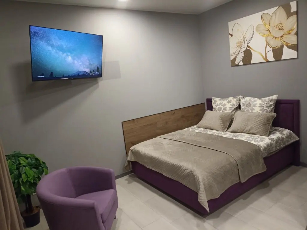 Апартаменты на набережной сети «Все в гости» на ул. Батурина, 27