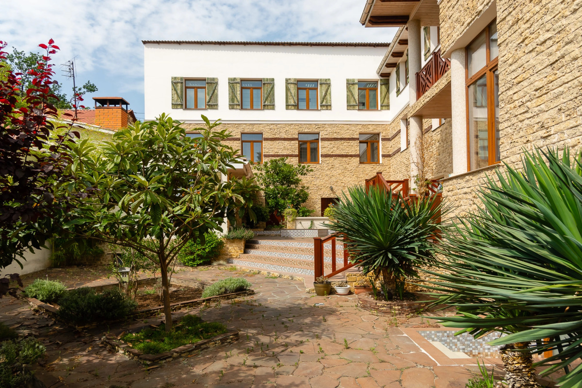 Отель Рахиль