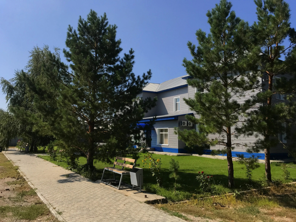 Отель Радужная