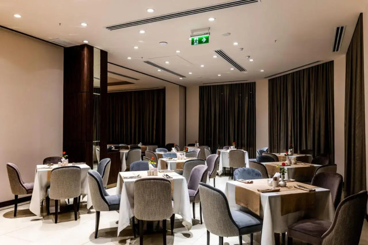 Отель Ramada and Suites by Wyndham Yerevan