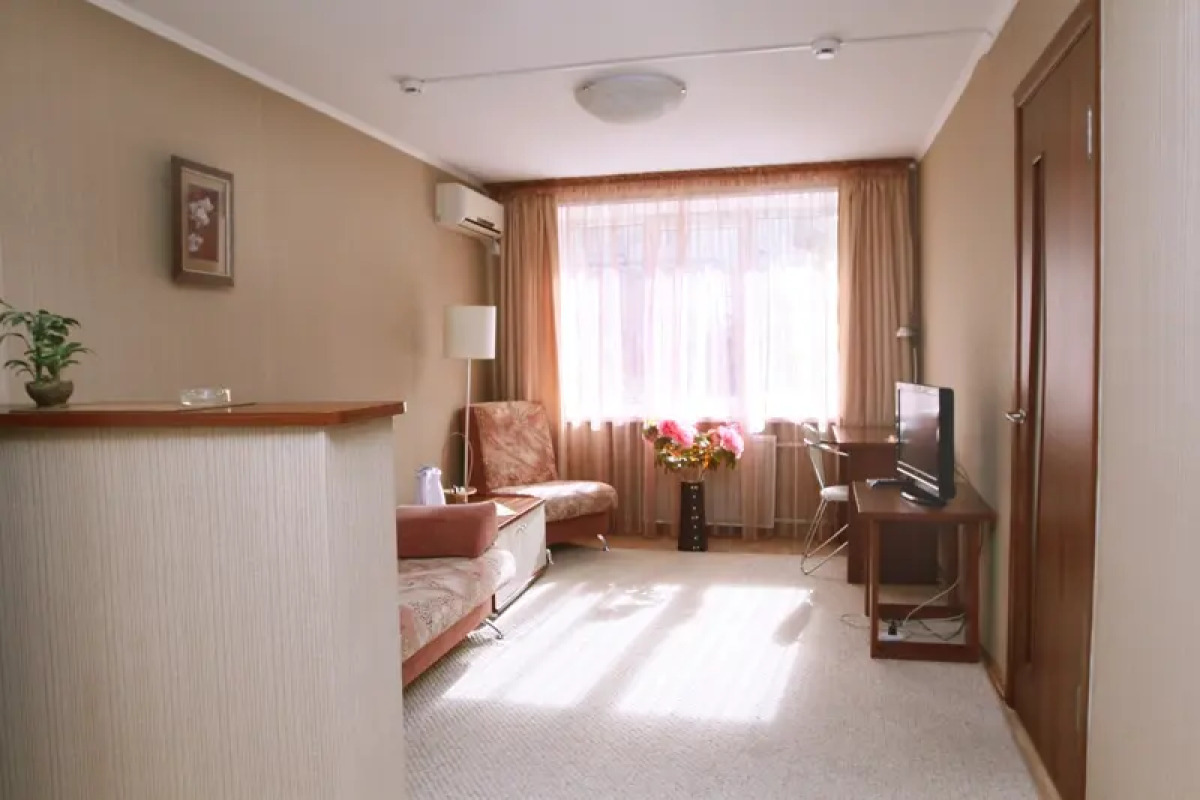 Отель Polo 74 - бывшая гостиница Астра