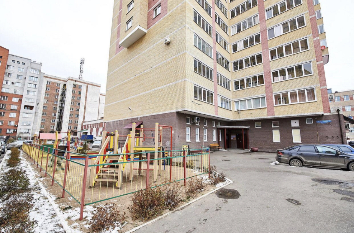 Апартаменты Трехкомнатная Квартира Люкс в Центре Омска