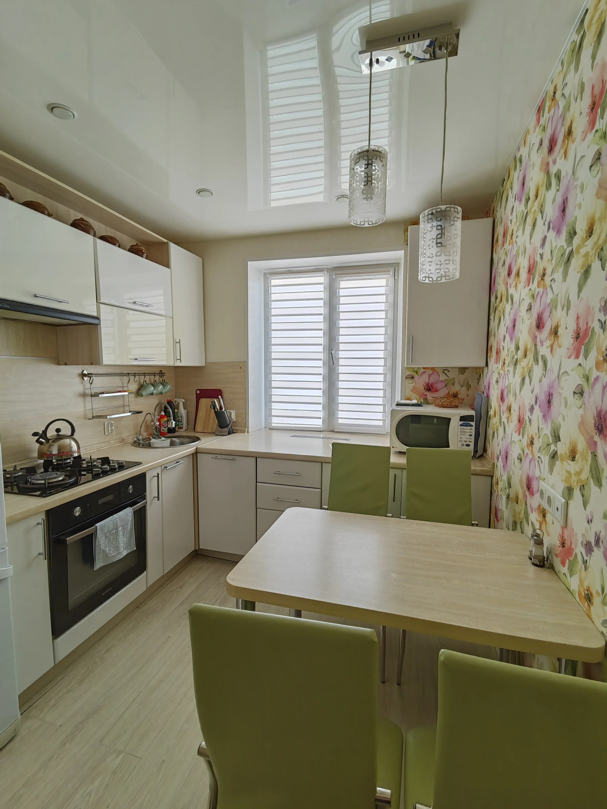 Апартаменты трехкомнатные  у Елены