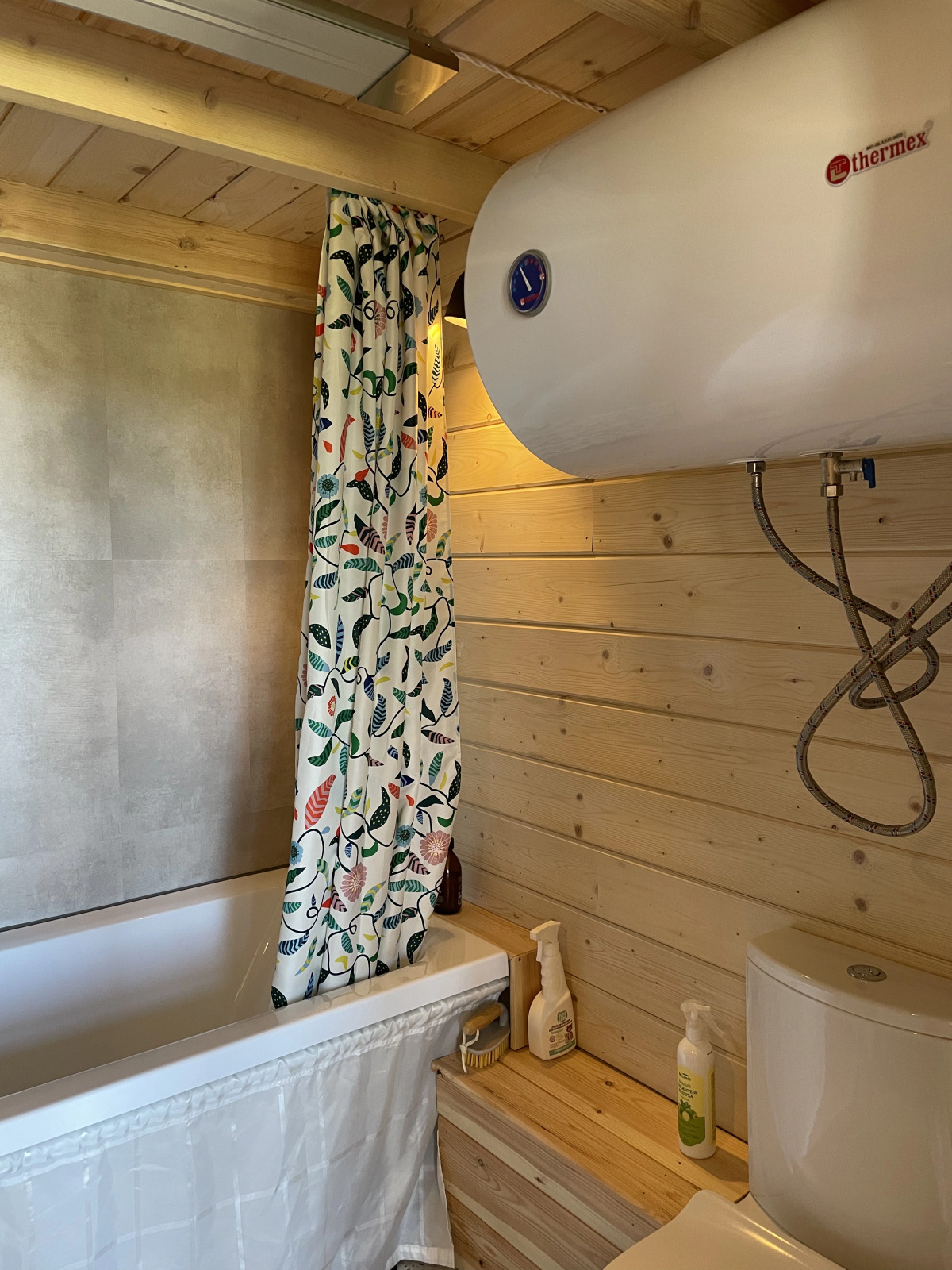 Дом Уютный домик у Игоры, белый