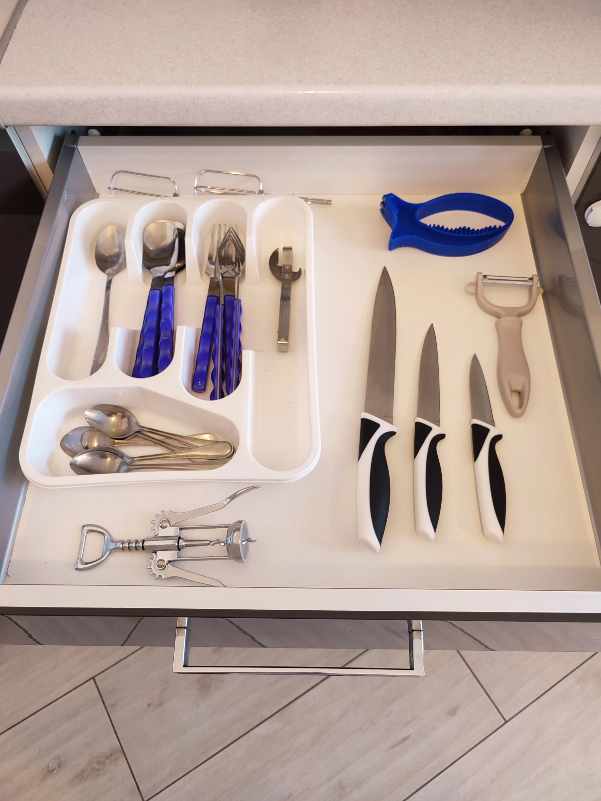 Апартаменты White Lodging на Колпакова 31