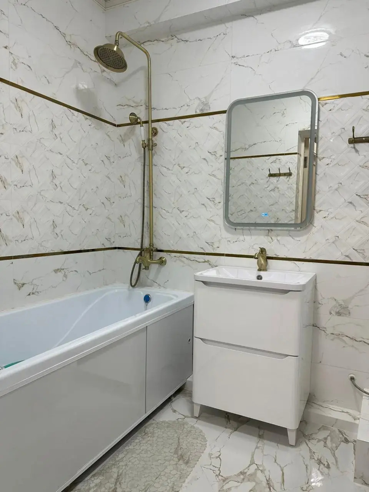 Апартаменты  в новом частном трехэтажном доме 5