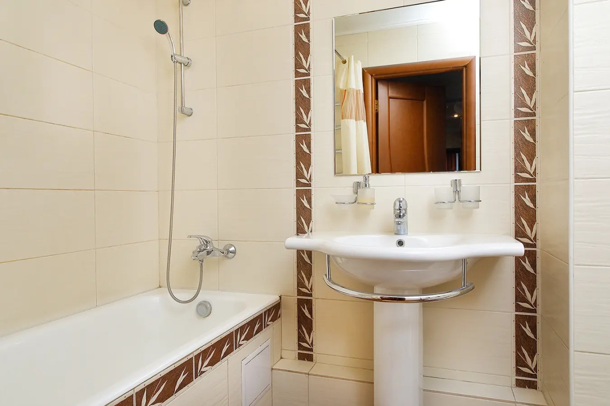 Квартира Двухкомнатная в тихом зеленом дворике