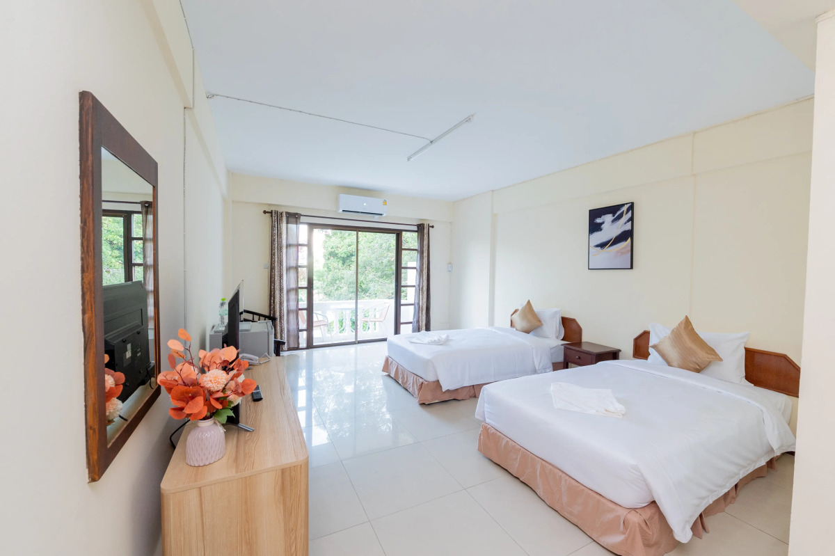Отель Hillside Resort Pattaya