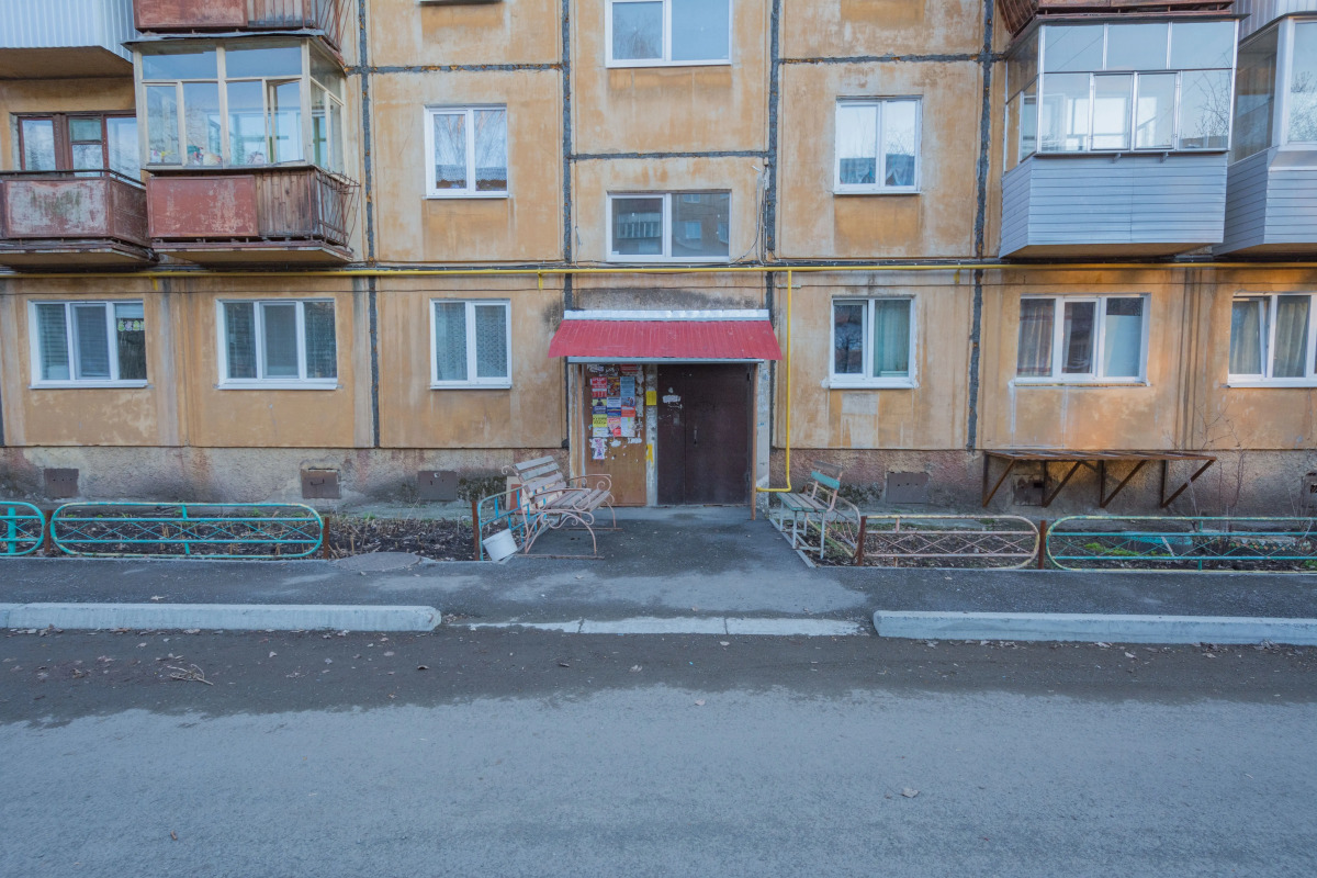 Апартаменты Октябрьской революции