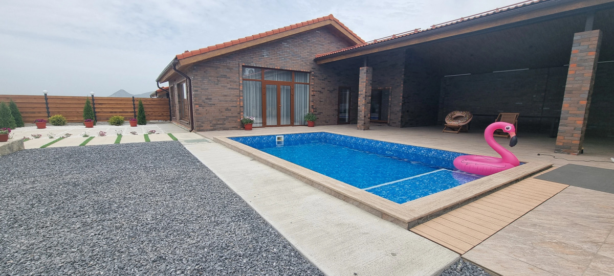 Гостевой дом N2 Четыре сезона