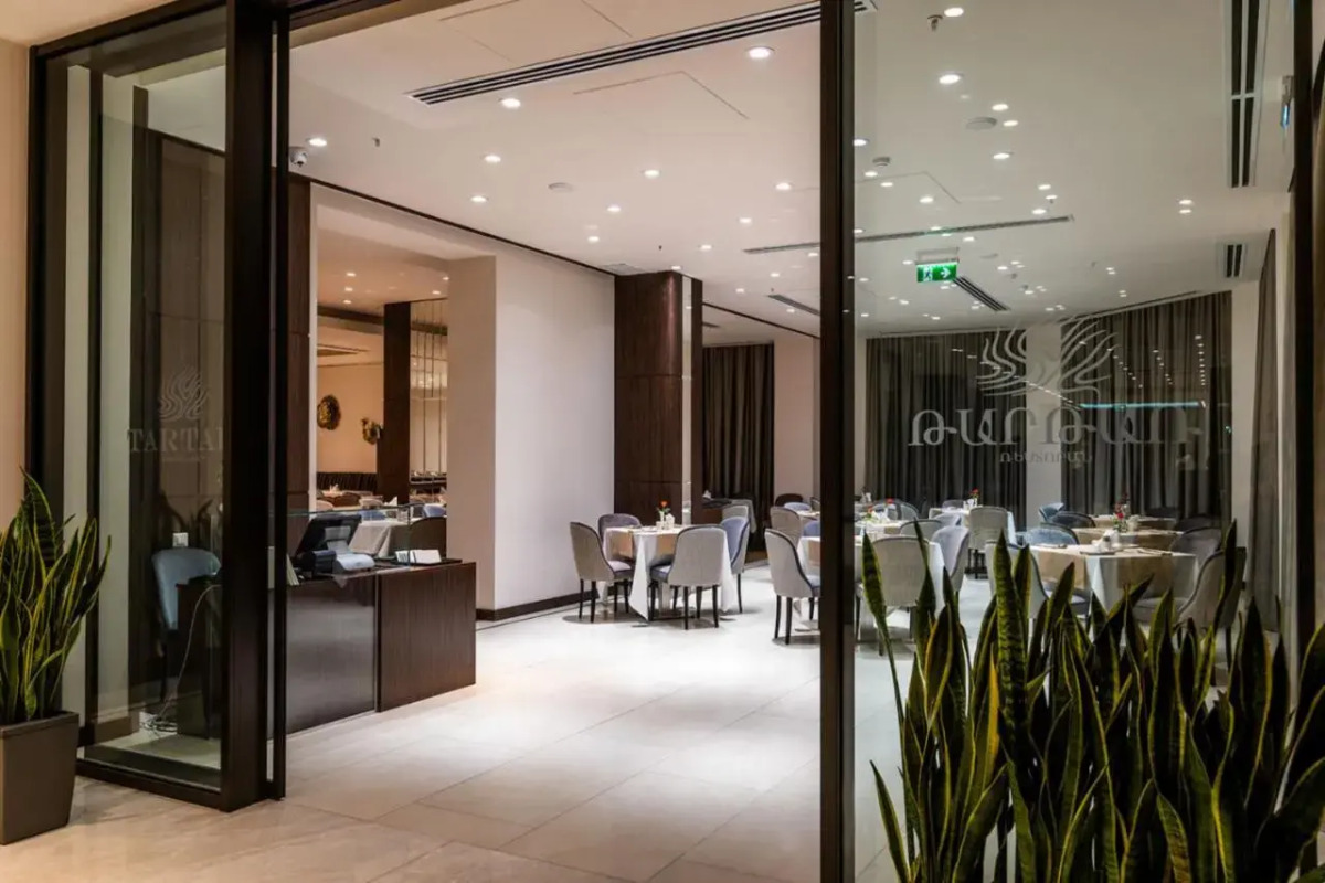 Отель Ramada and Suites by Wyndham Yerevan