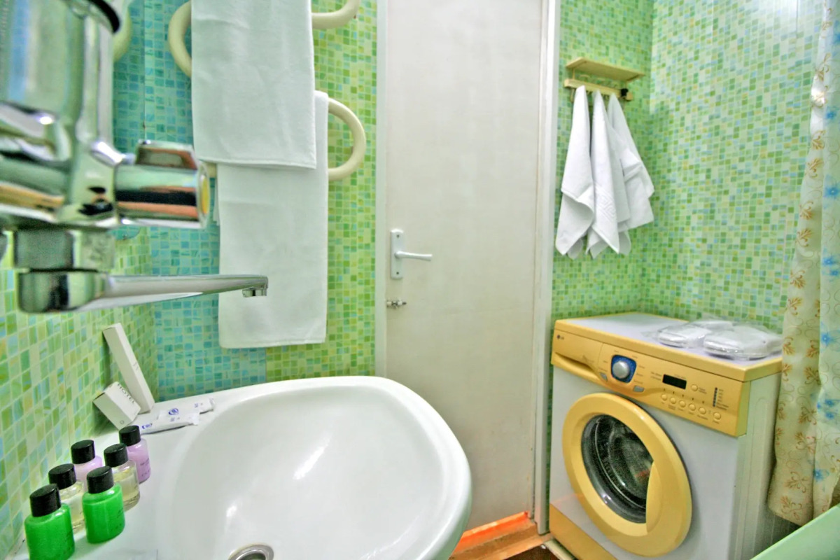 Квартира 1к  Уютная на Ленина  Посуточно Кириши