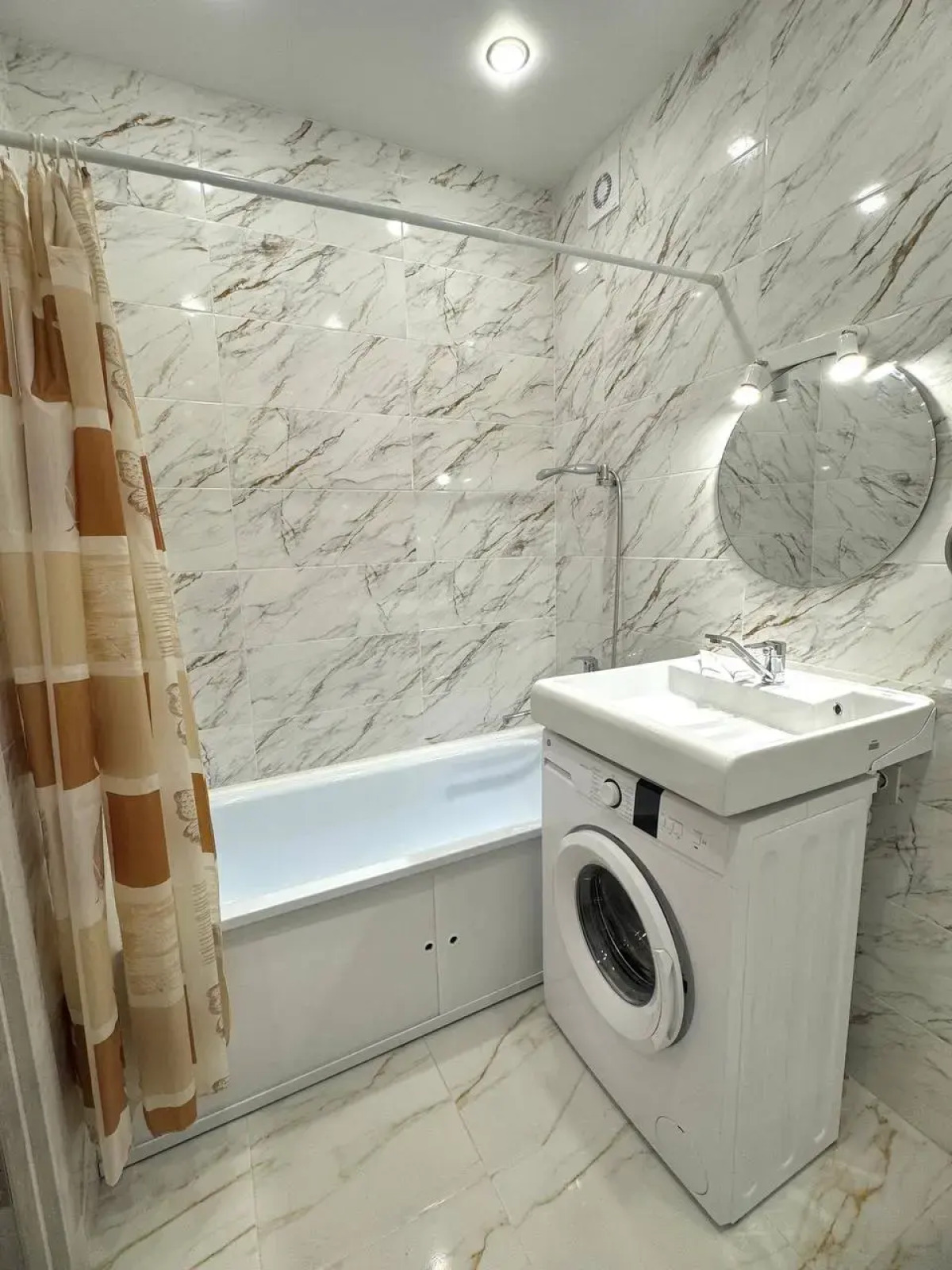 Апартаменты SutkiVIP (СуткиВИП) на ул.  Шмидта 3