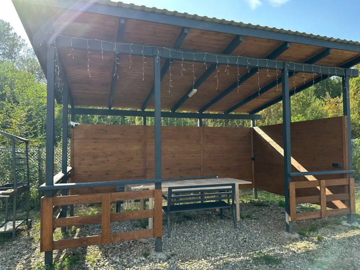 Частный дом Загородный комплекс на берегу реки с баней 1