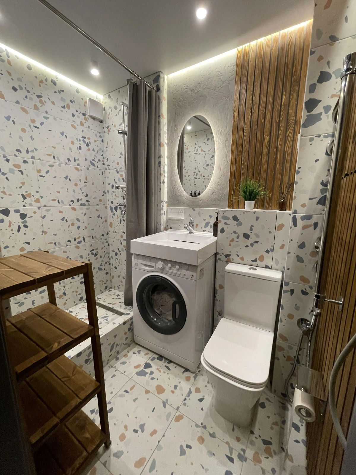 Квартира видовая дизайнерская 2х-комнатная в стиле Лофт