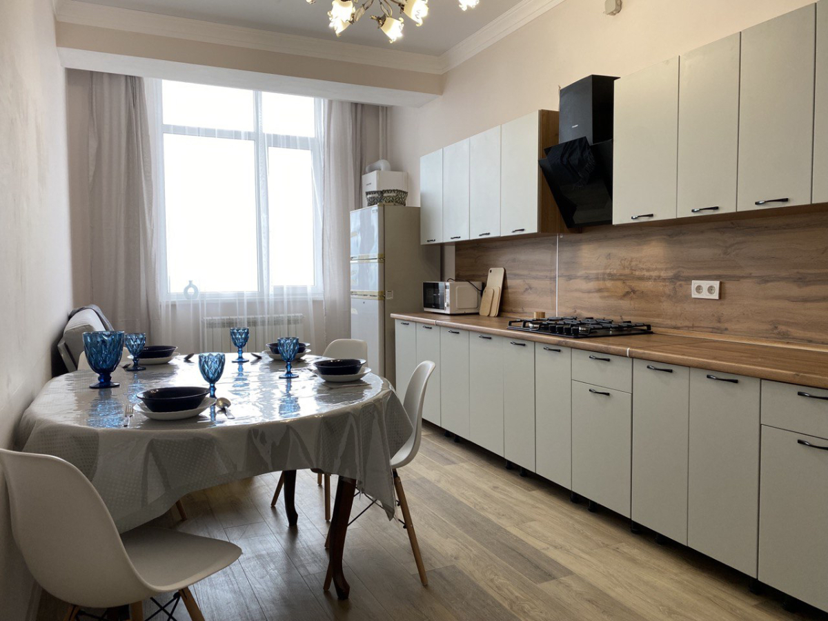 Квартира Просторная 3-комнатная