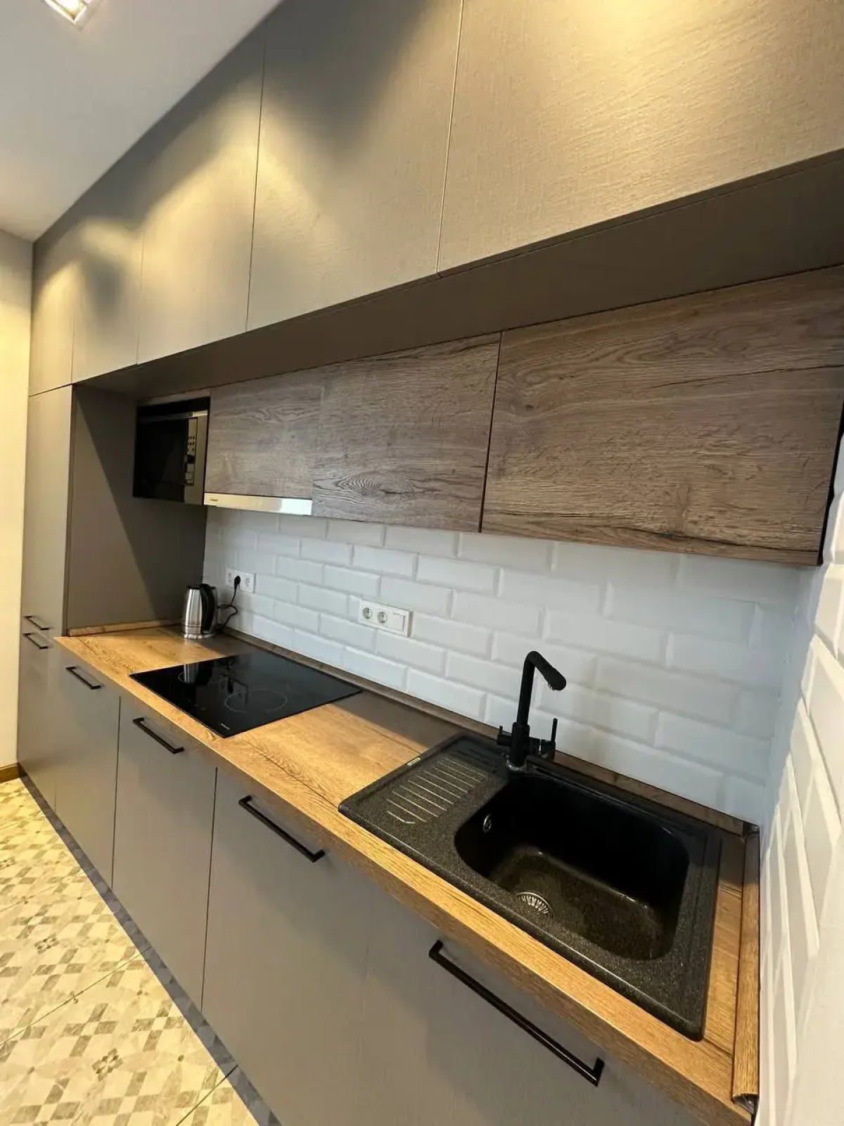 Апартаменты 105 около арбата с видом на горы