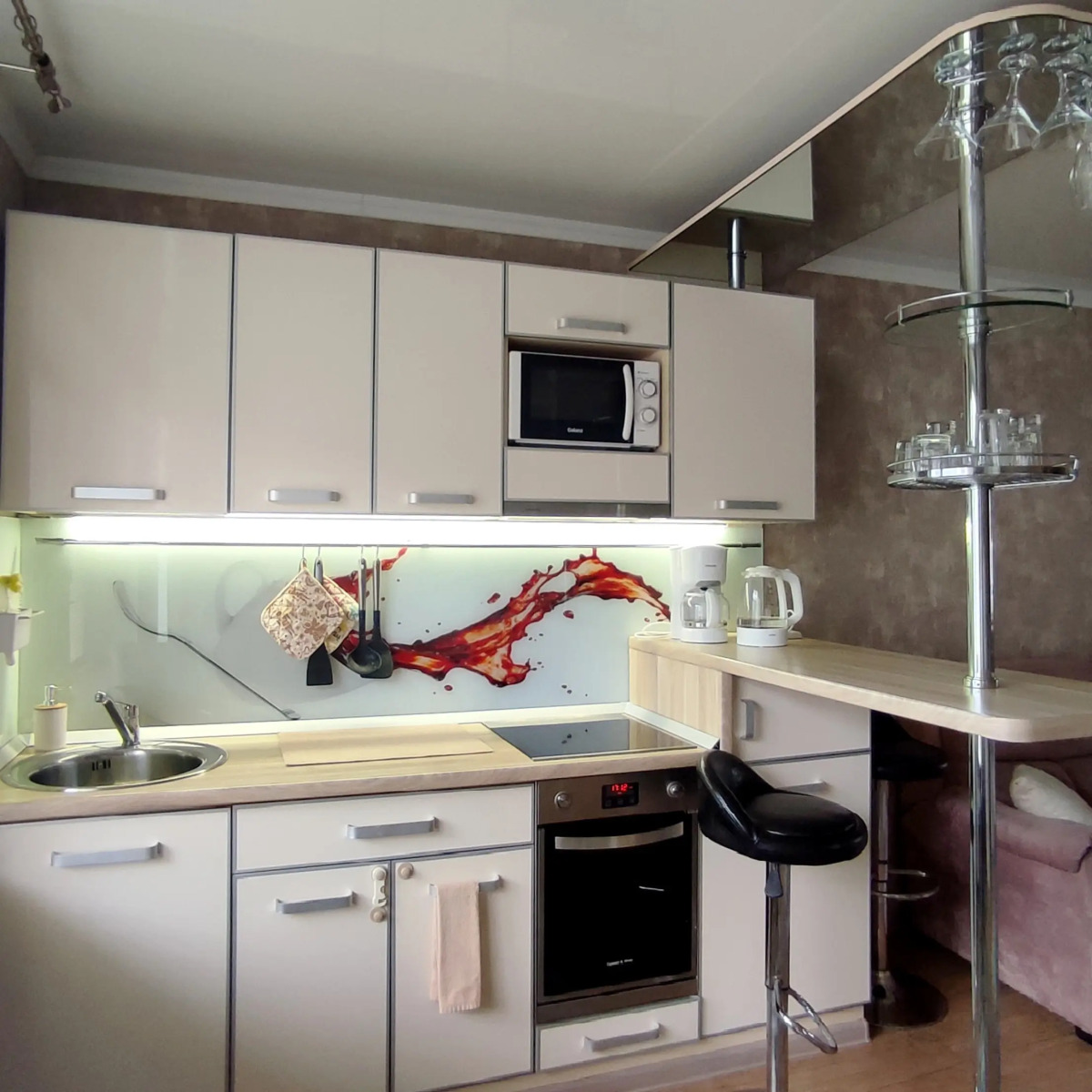 Квартира Зеркальная студия