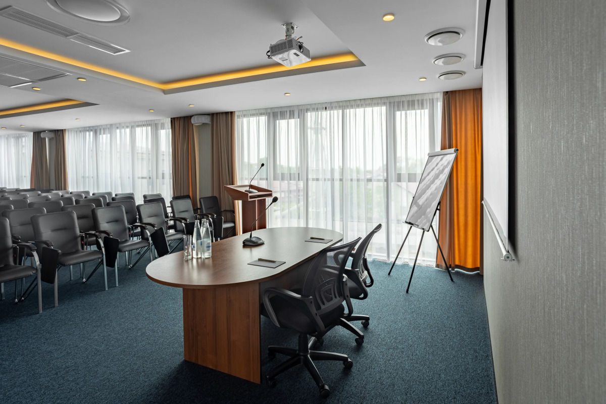 Отель Ирыстон