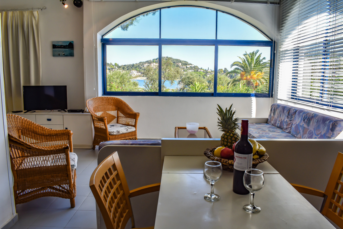 Govino Bay Апарт-Отель