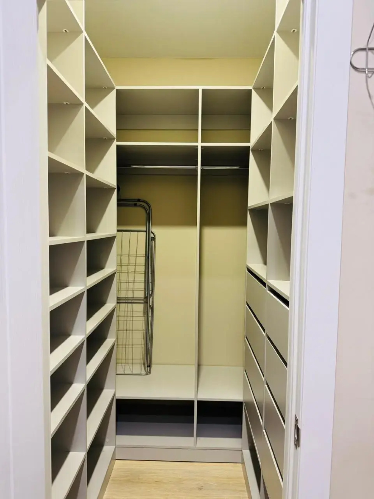 Квартира в центре с парковкой возле Мега Моллла