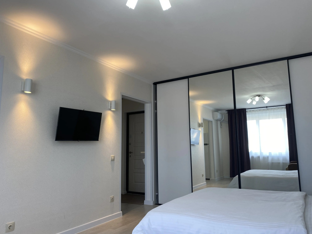 Квартира Современная рядом с ТЦ Остров Arendatmn24