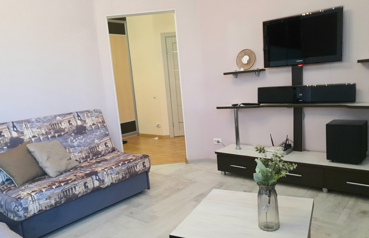 Квартира Однокомнатная квартира EL Home рядом с МТЛ Ареной