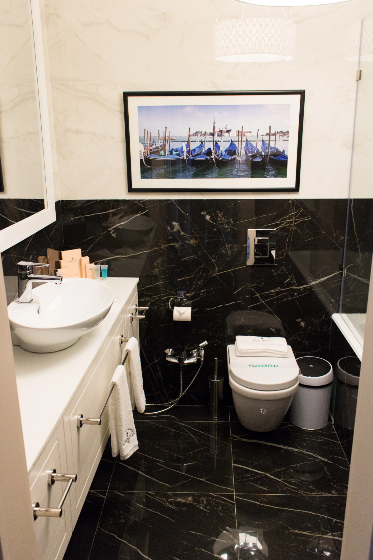 Отель Madison Ave