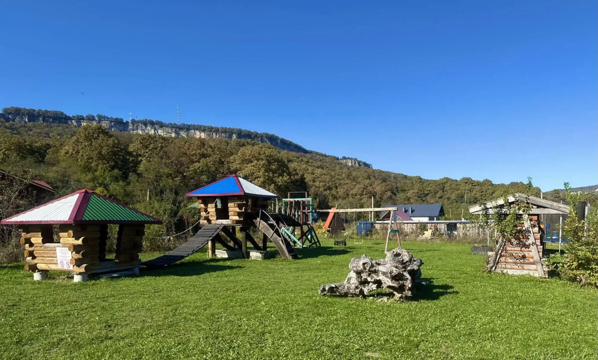 Thach from Travel Hotels Entourage