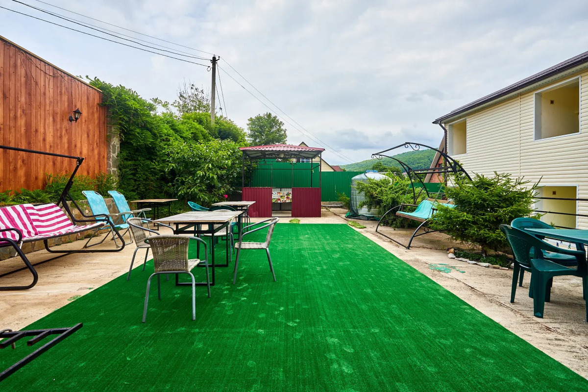 Гостевой дом Ореховый 13 Пляхо