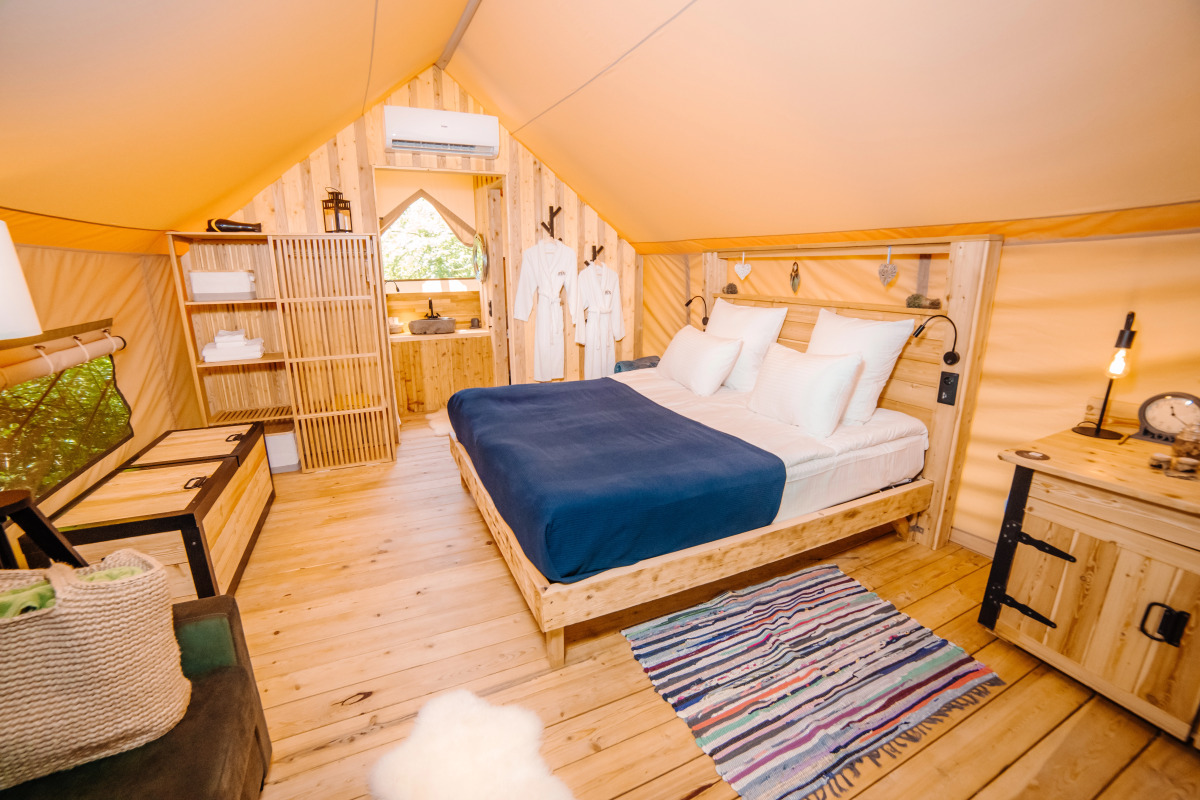 ЛЕС Глэмпинг и SPA