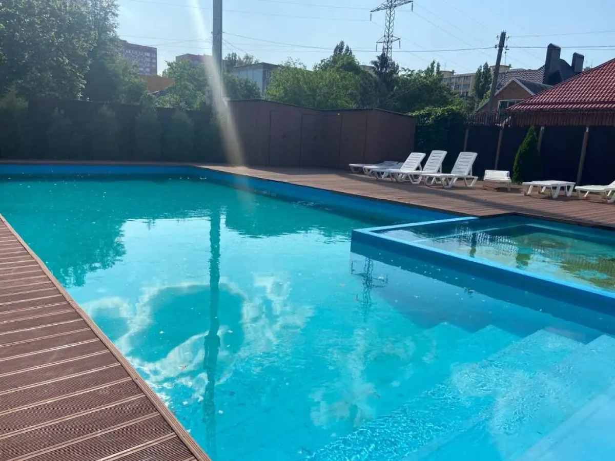 Студия у бассейна Эль Апарт