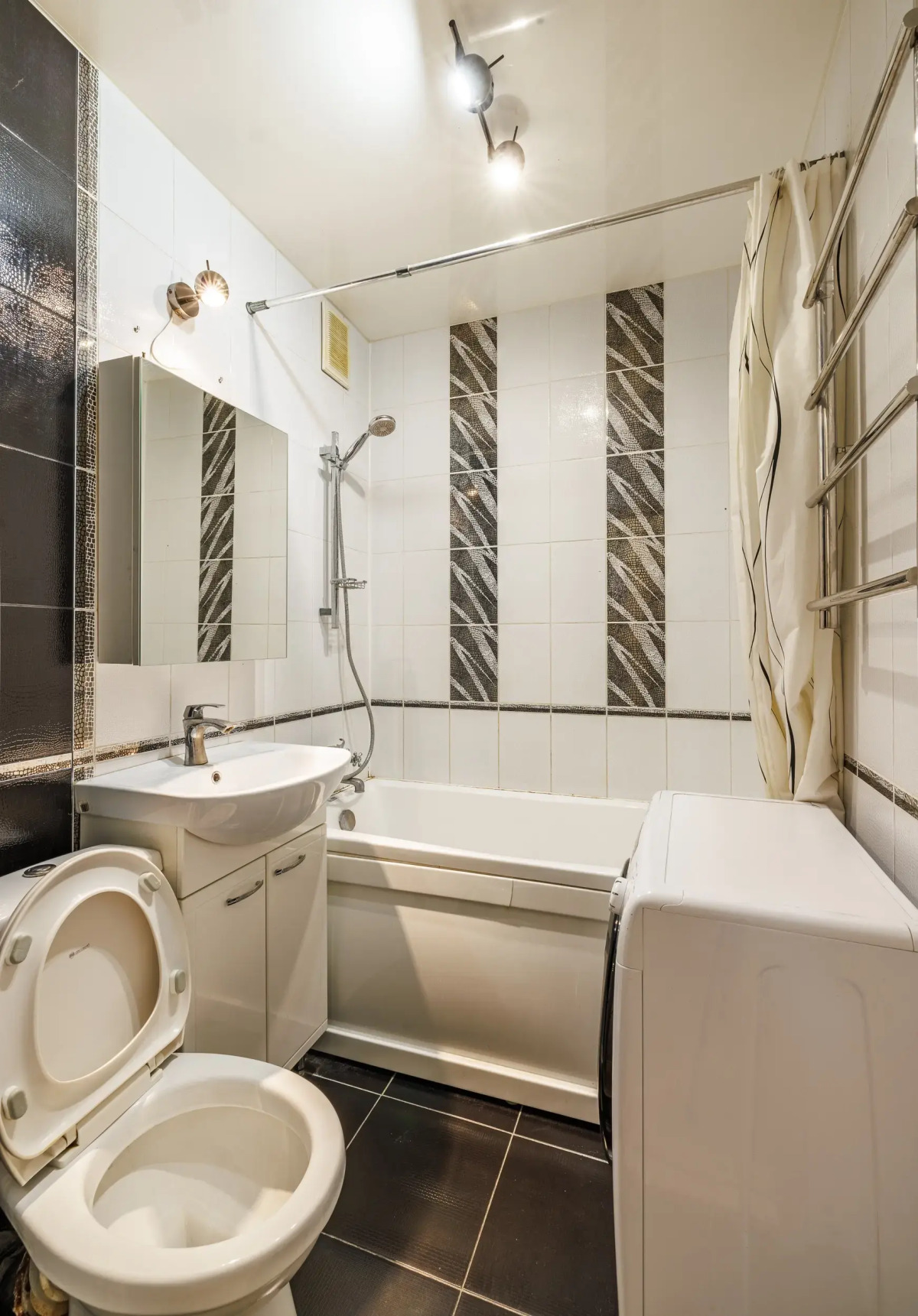 Квартира Двухкомнатная на Фридриха Энгельса