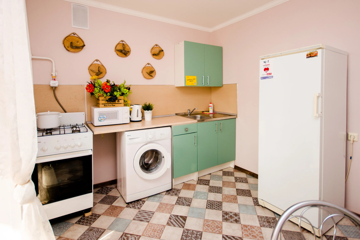 Апартаменты Квартирный Вопрос на Строителей 8