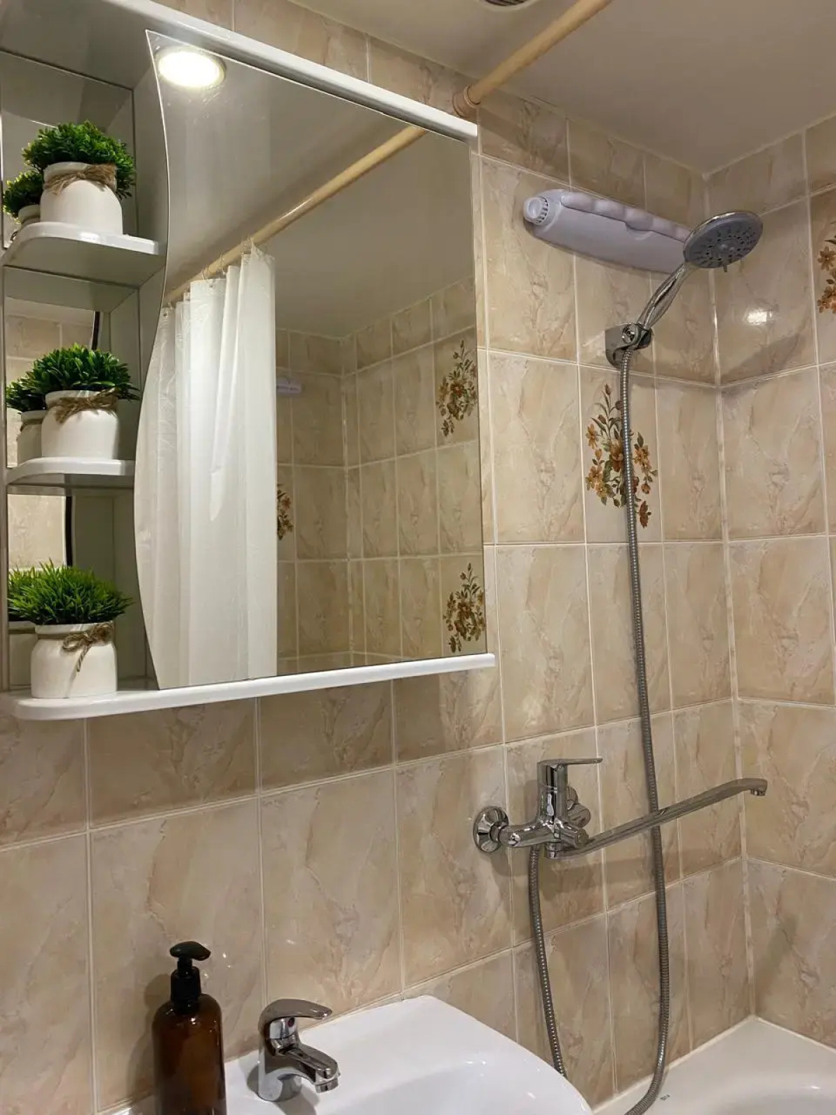 Апартаменты Уютные двухкомнатные на Квартале