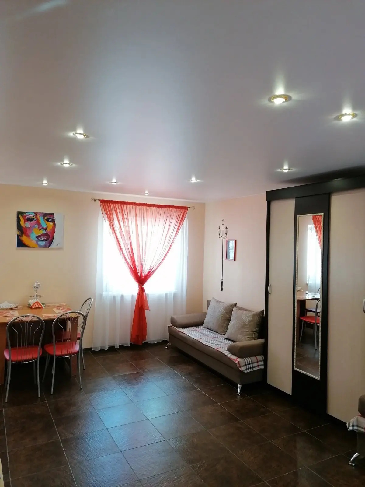 Бунгало Солнечная 40