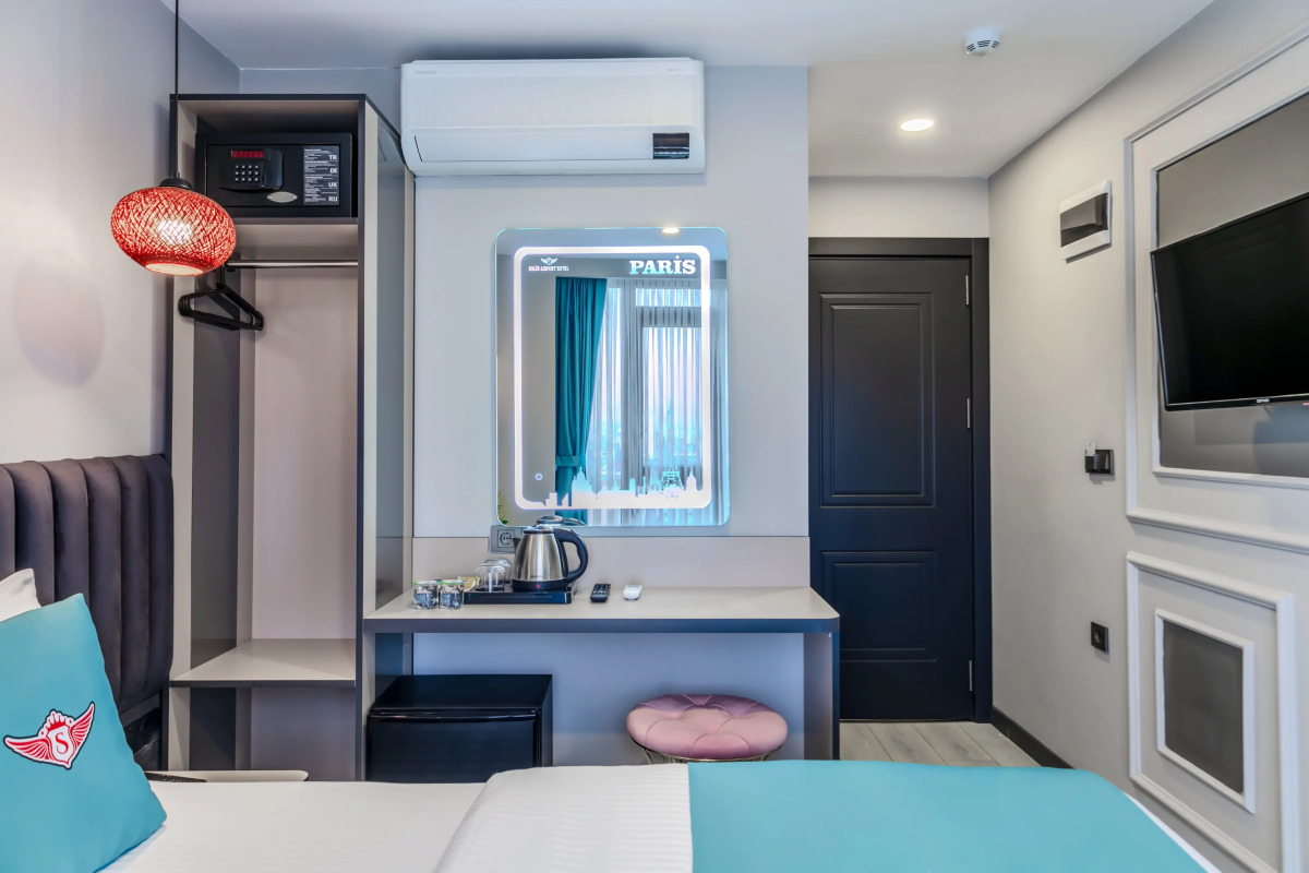 Отель Solin Airport Hotel