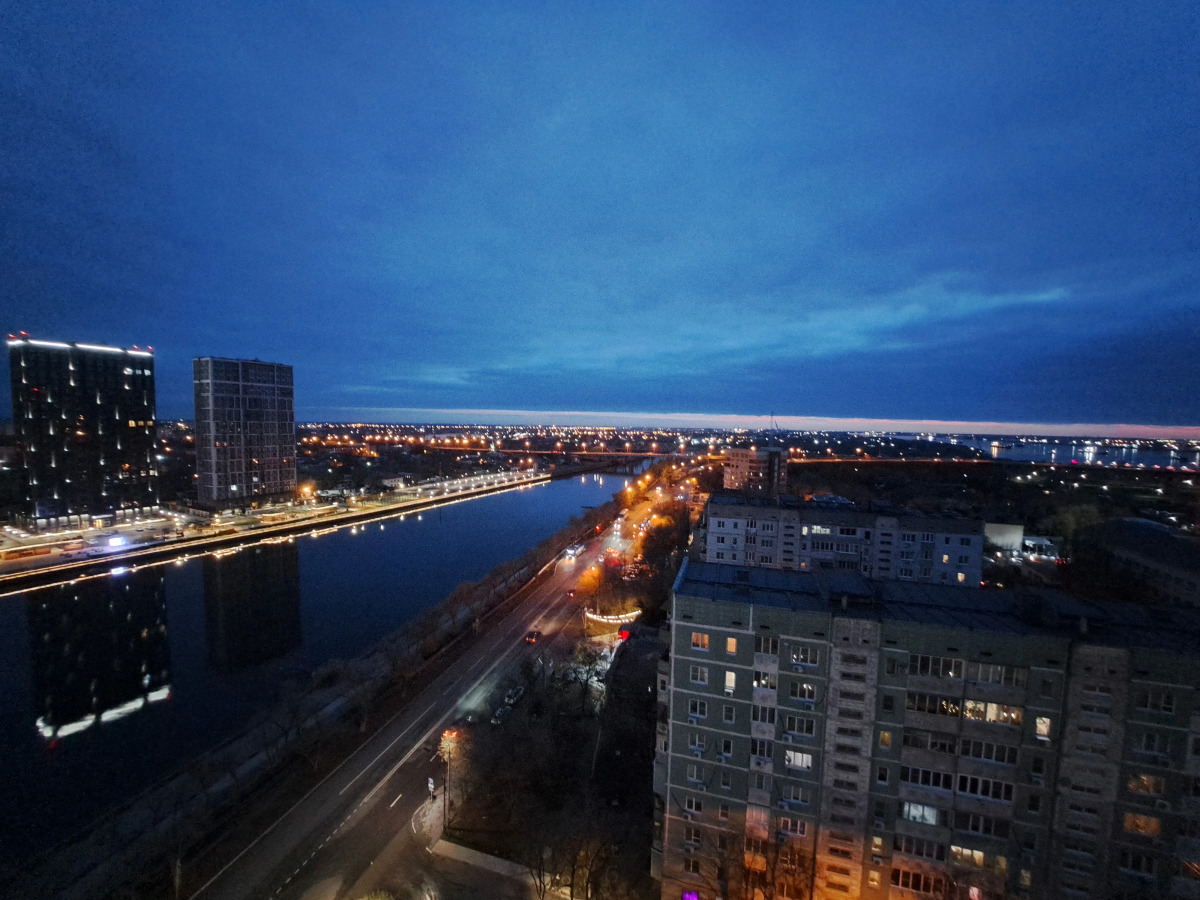 Квартира в Хэдлайнере на Затоне