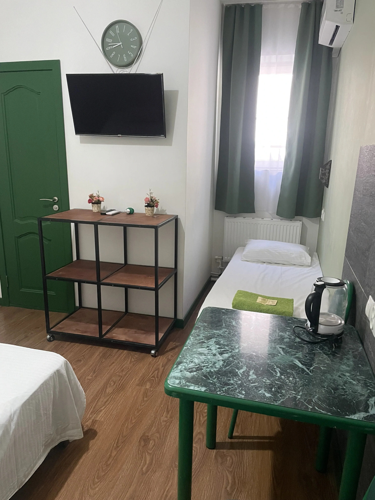 Мини-Отель Тополя