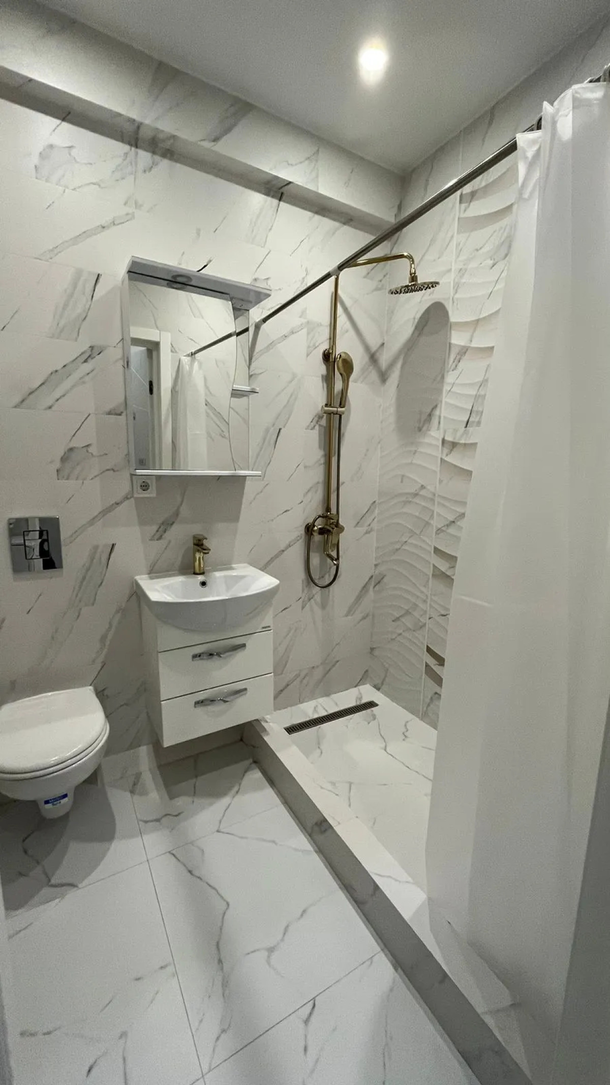 Апартаменты Евро 2-ком с балконом возле моря в центре Адлера Ajax