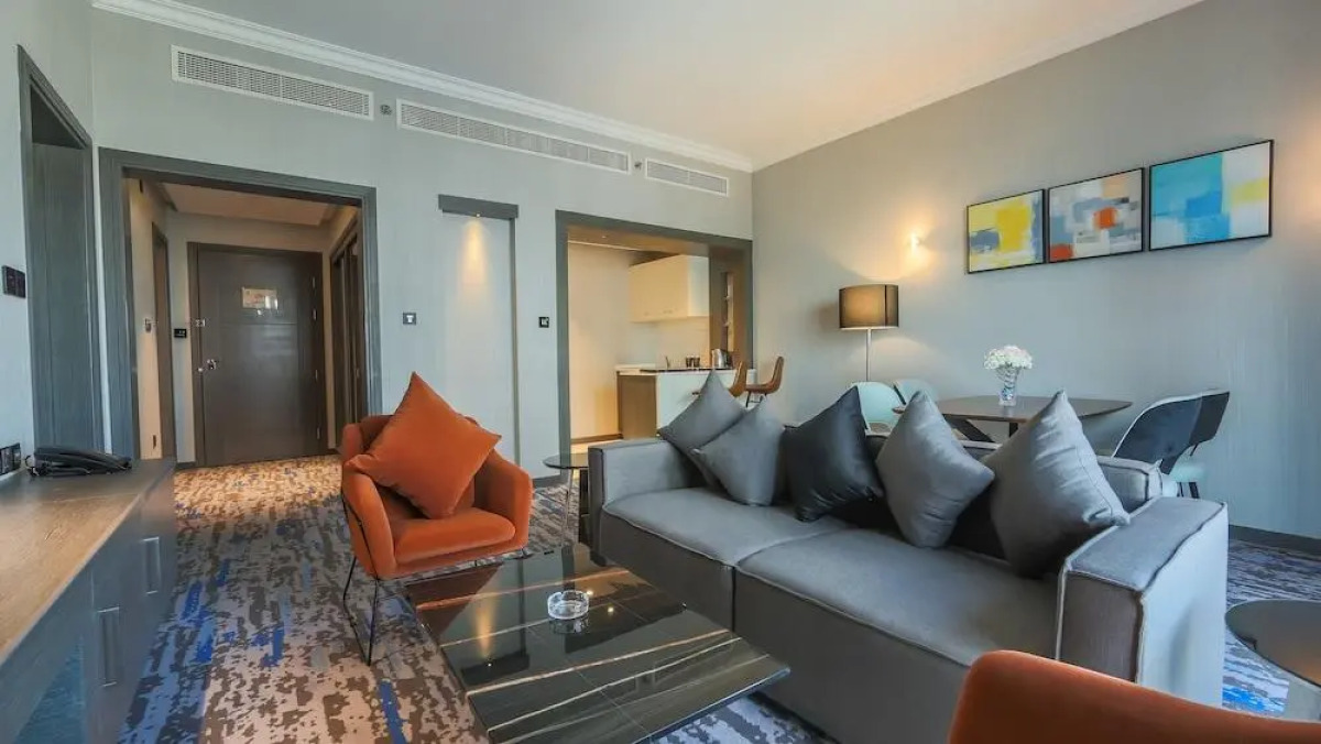 Edge Creekside Hotel