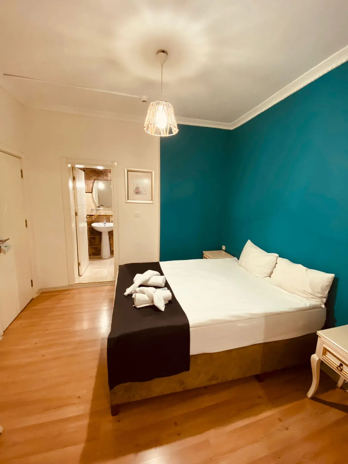 Adora Hotel Cafe & Restaurant