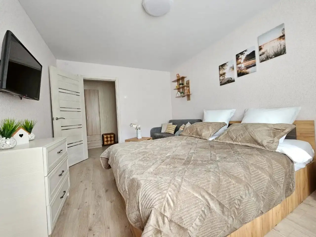 Квартира Живи Уютно