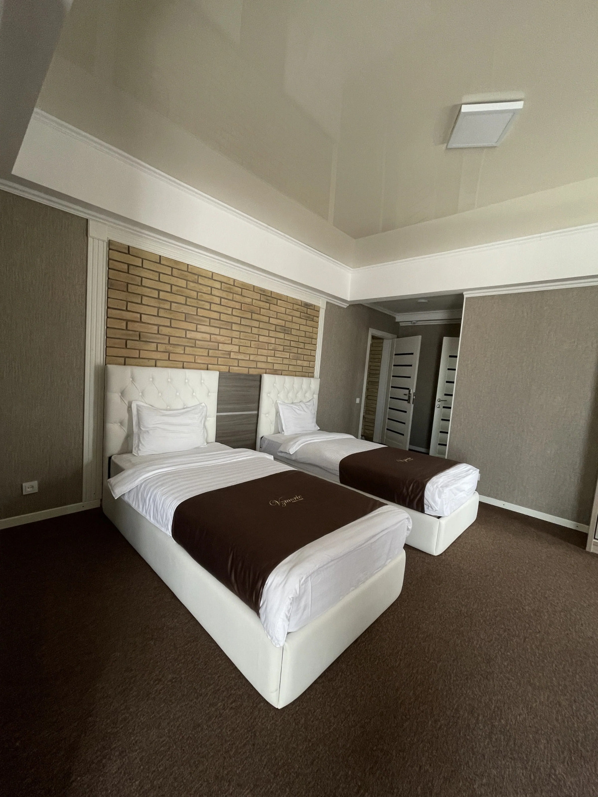 Отель Vzmorie De Luxe