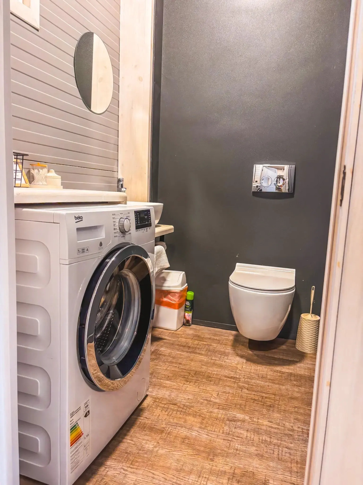 Вилла Семейно-Туристический загородный клуб Карамелькино Коттедж 4