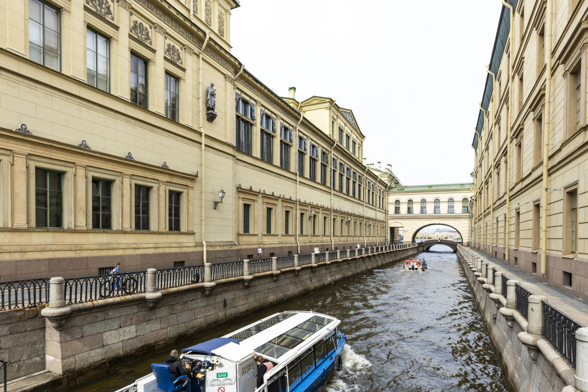 Апартаменты Imperial у Эрмитажа 4 спальни 14 гостей