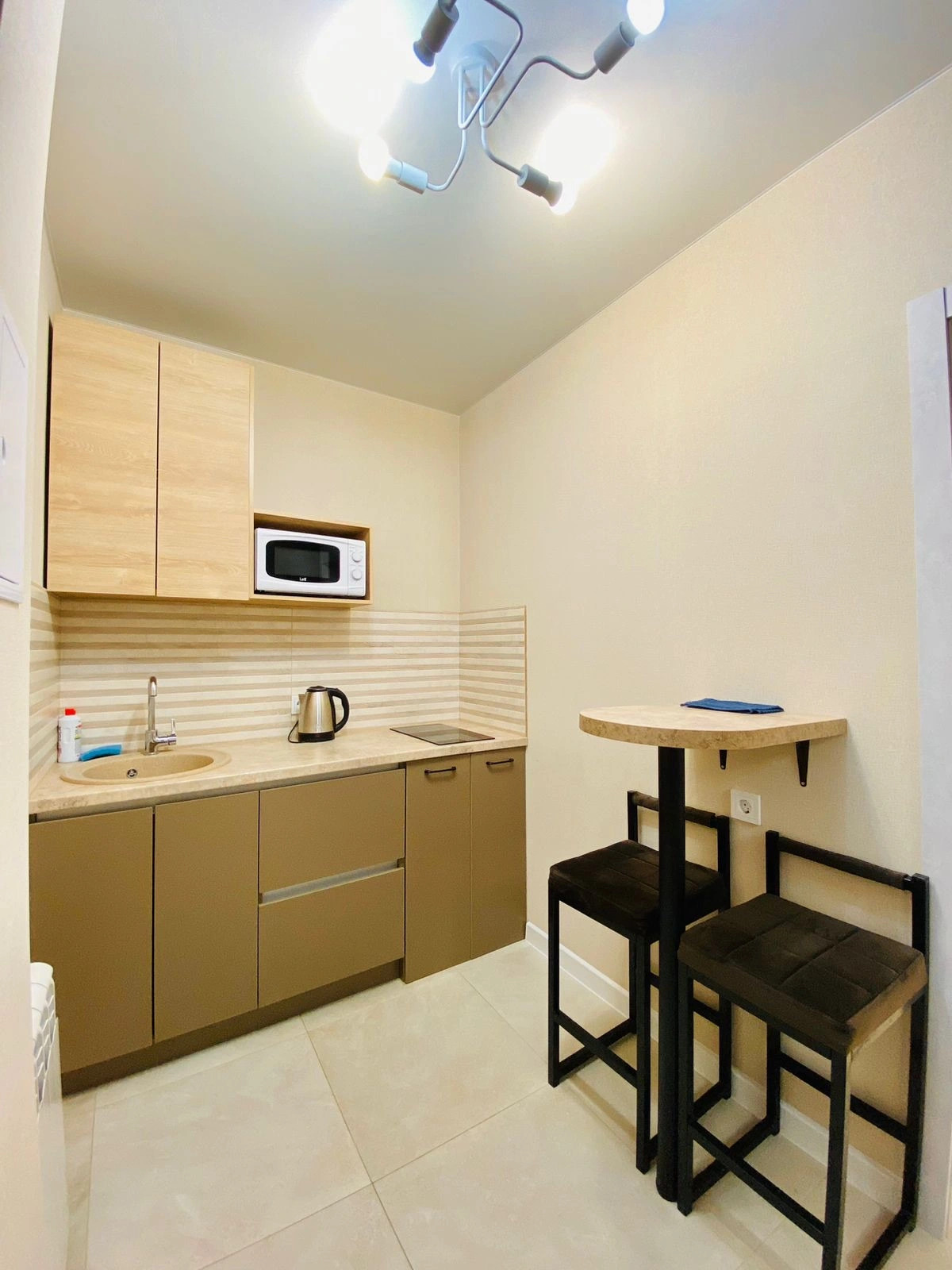 Апартаменты Люкс с Красивым Видом 72/1